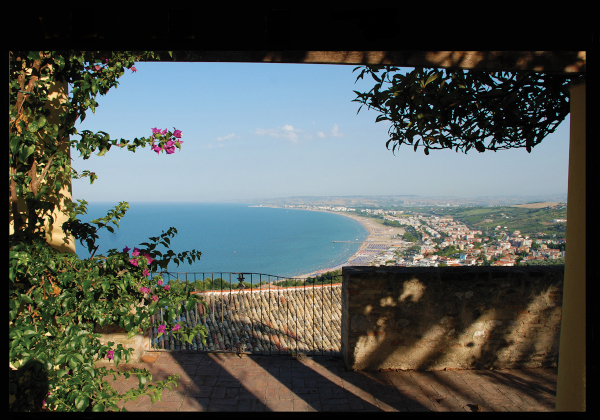 VASTO-DAI-GIARDINI small.jpg