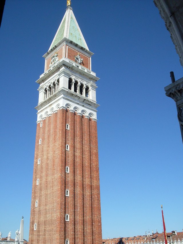 campanile1.JPG