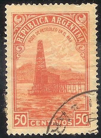 Argentina Pozo de Petroleo en el Mar 001.jpg