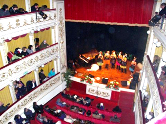 teatro-rossetti-in2.jpg