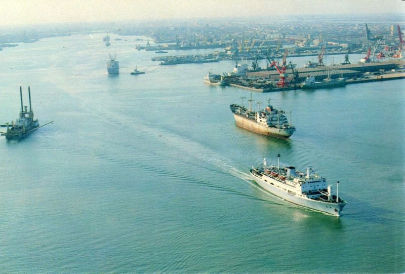 I.P. 1991_porto di Tianjin.jpg